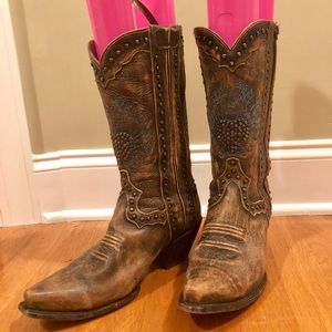 DAN POST DISTRESSED BOOTS